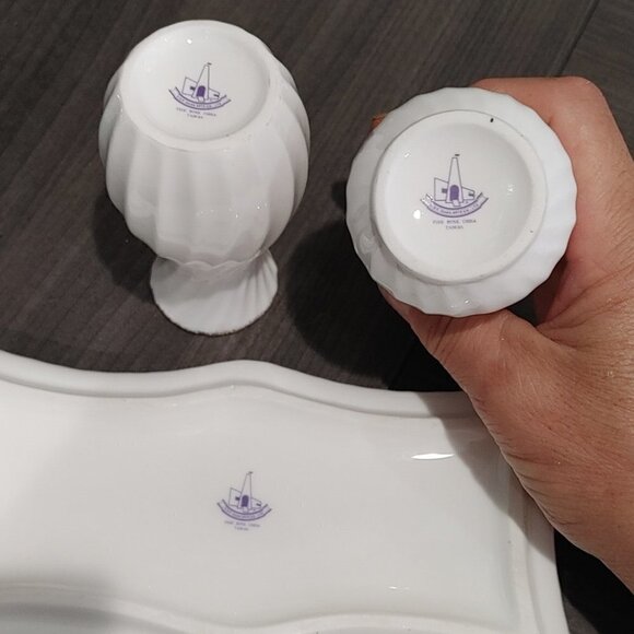 3 piece Porcelain Vanity Set (Tray, Vase, Perfume Automizer) - Picture 7 of 13